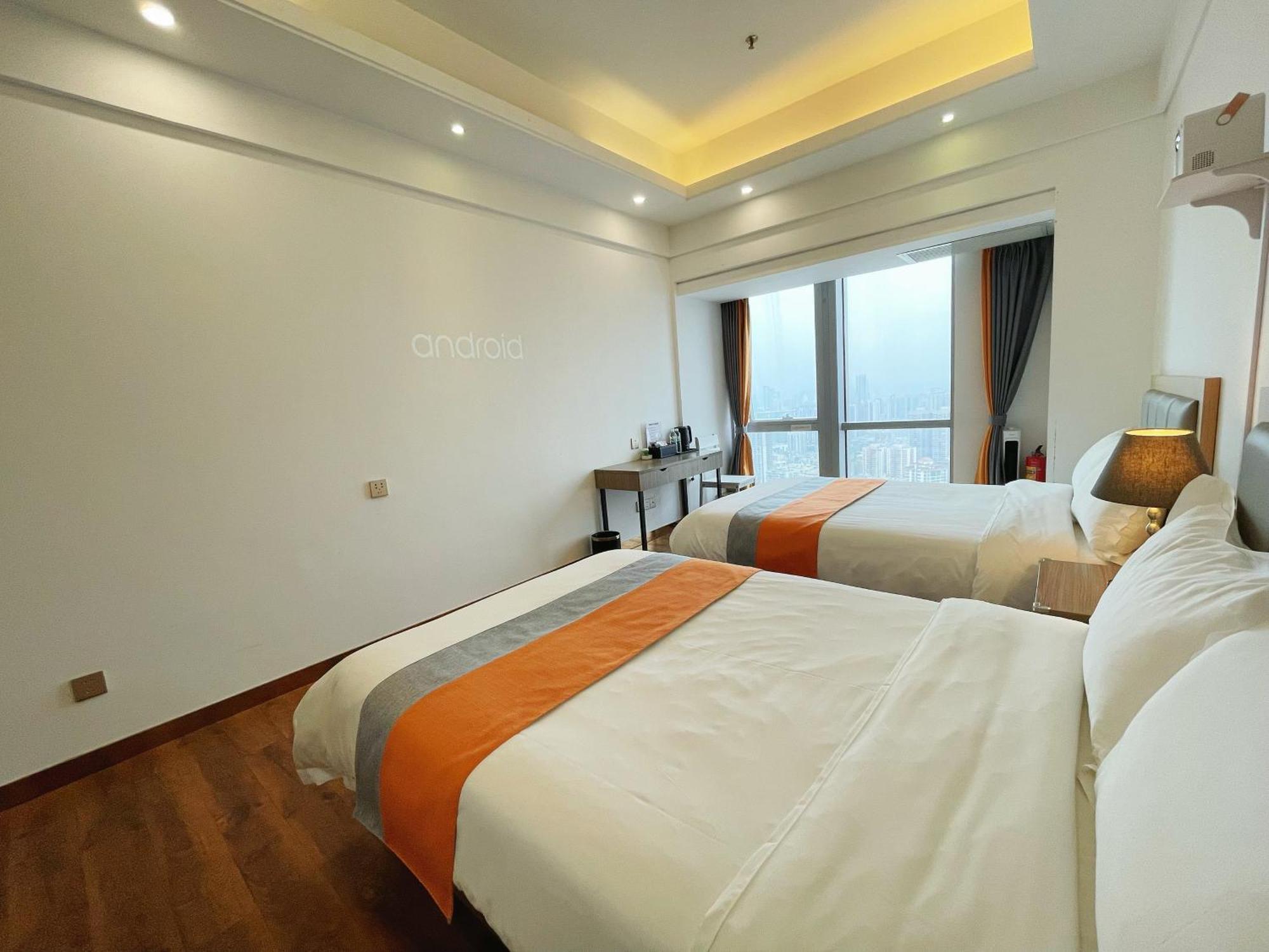 Ht Legend Hotel Changgang Metro Station Exit F -Direct To Canton Fair ภายนอก รูปภาพ